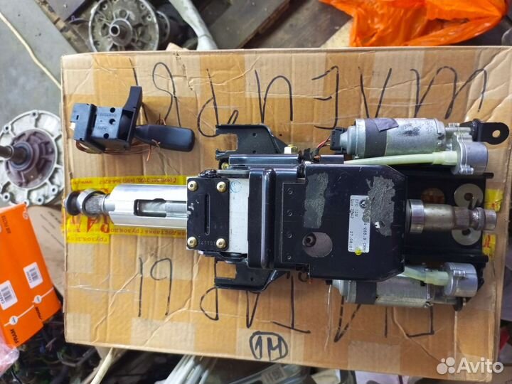 Колонка рулевая BMW E39 E38 с электроприводом