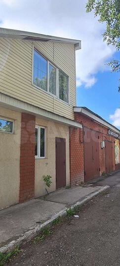 Дом 425 м² на участке 7,22 га