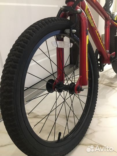 Детский прогулочный велосипед Mongoose 20 racer X