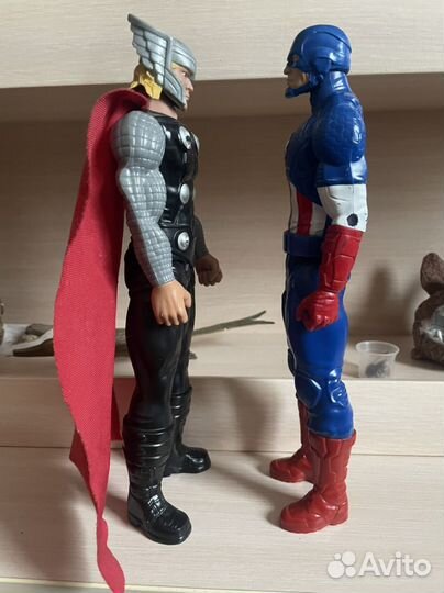 Игрушки. Капитан Америка и Тор. Hasbro