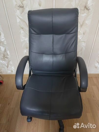 Компьютерное кресло