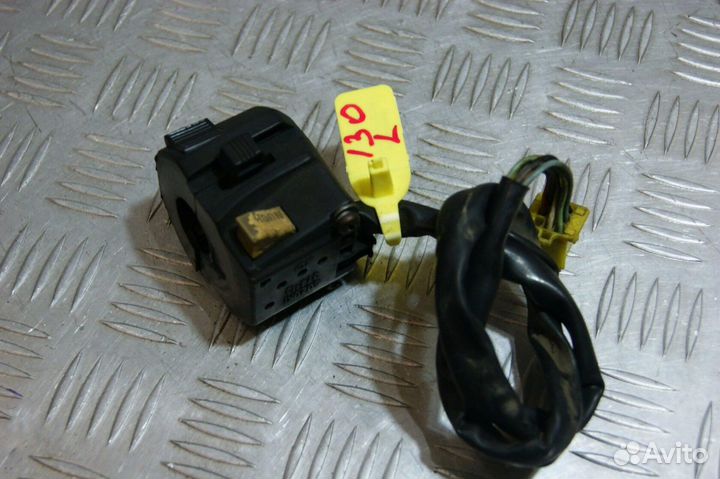 Пульт левый Suzuki GSF250 Bandit, GJ77A