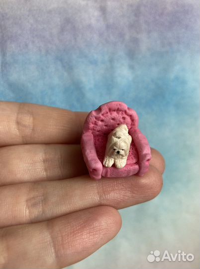 Миниатюрные фигурки собак (Мальтийская болонка)