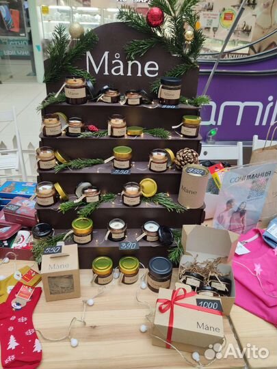 Полка, готовые свечи, банки