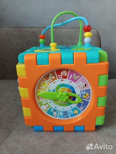 Развивающие игрушки (бизиборд)