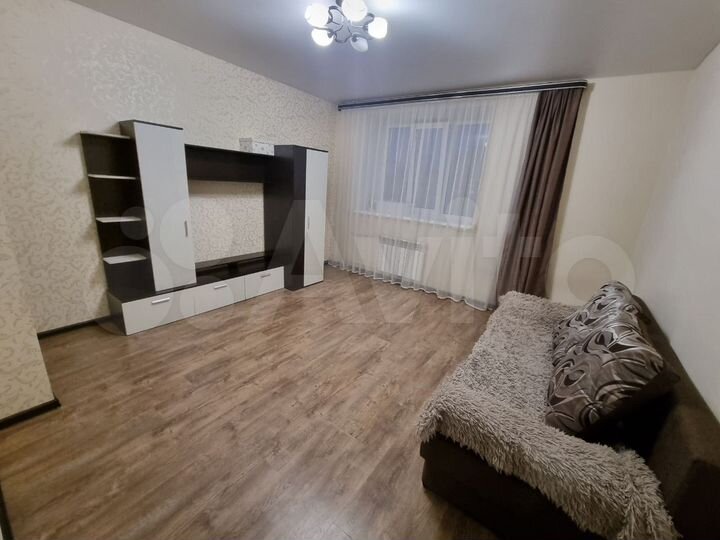 1-к. квартира, 42 м², 9/9 эт.