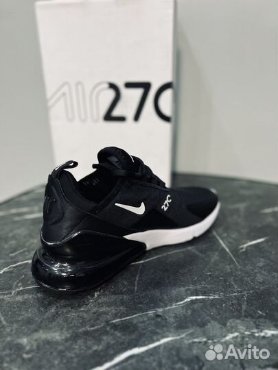 Кроссовки Nike air max 270