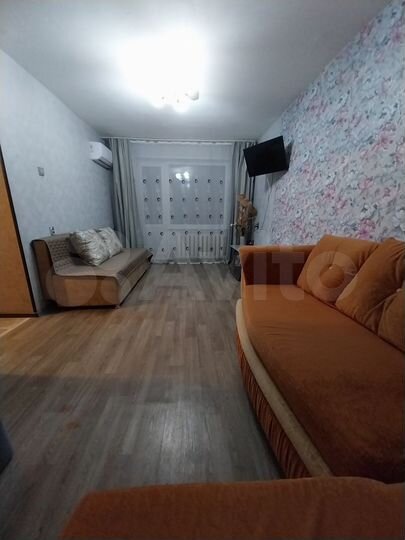 2-к. квартира, 44 м², 1/9 эт.