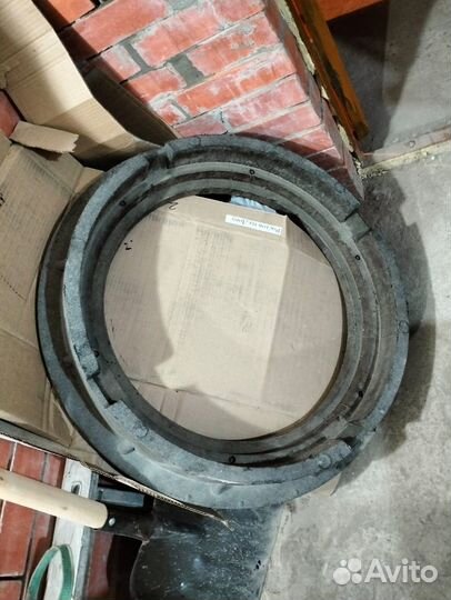 Люк тяжелый полимерно-песчаный (25т)