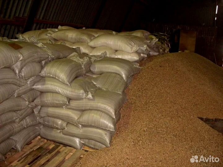 Песок в мешках