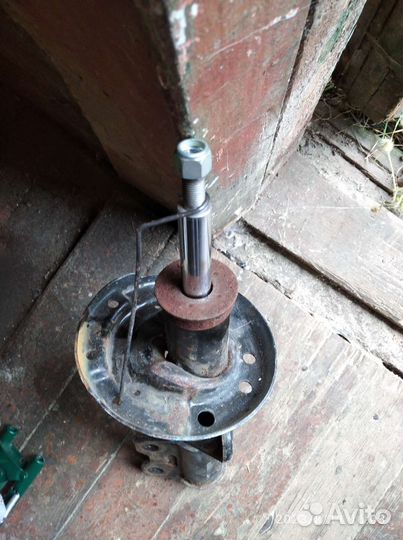 Передняя стойка Опель мокка