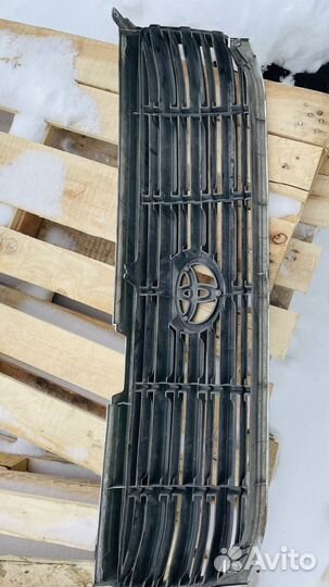 Решетка радиатора toyota land cruiser 100