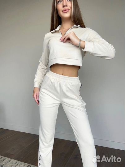 Спортивный костюм