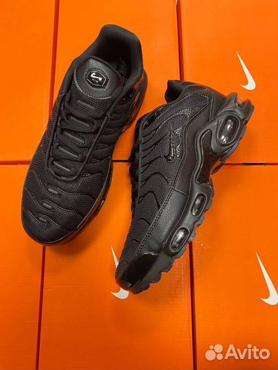 Nike Air Max Plus Black