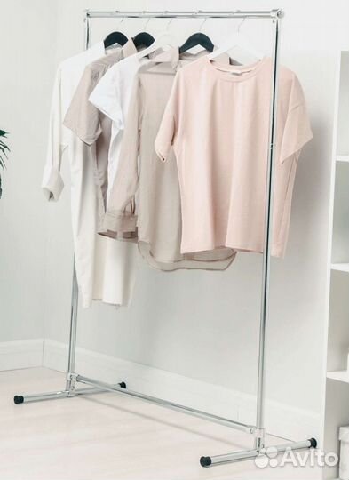 Вешалка для одежды напольная