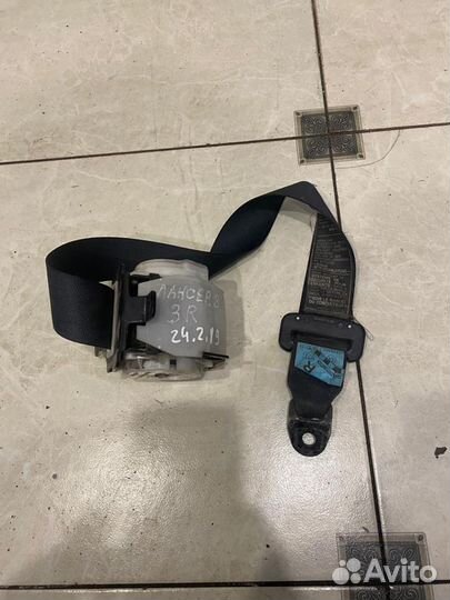 Ремень безопасности задний правый Mitsubishi Lance