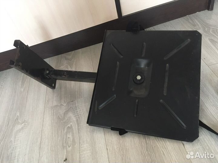 Кронштейн для телевизора на стену