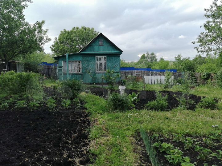 Дача 20 м² на участке 7,6 сот.