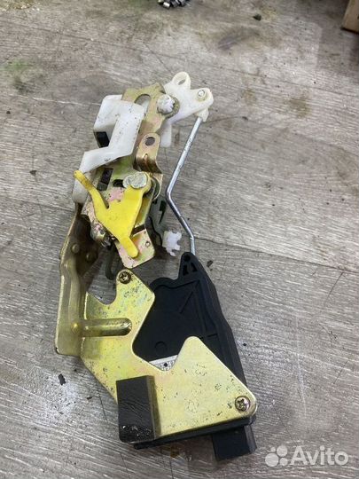 Замок двери задней левой lifan Smily (320)