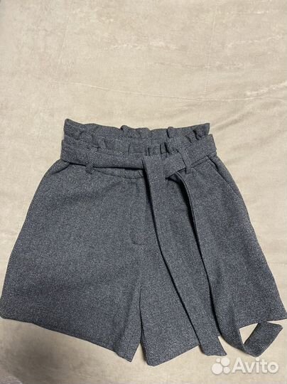 Теплые шорты 42 размер