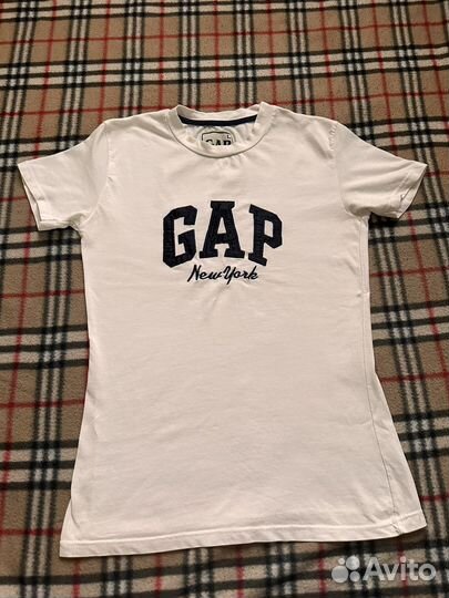 Футболка gap