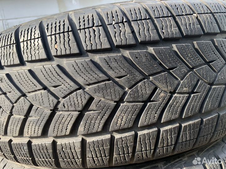 Goodyear UltraGrip Ice SUV Gen-1 235/60 R18