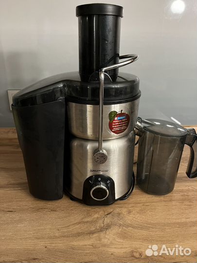 Соковыжималка центробежная