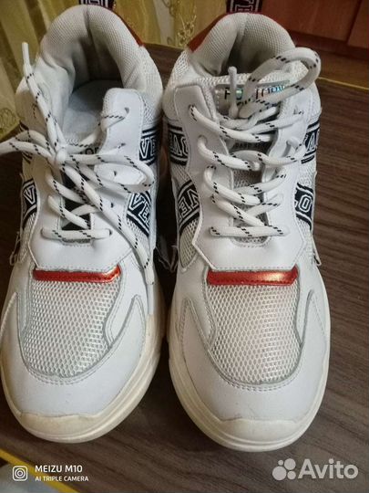 Модные кроссовки Р36