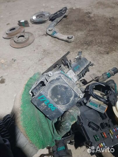 Пежо 206 колектор впускной дросельная заслонка