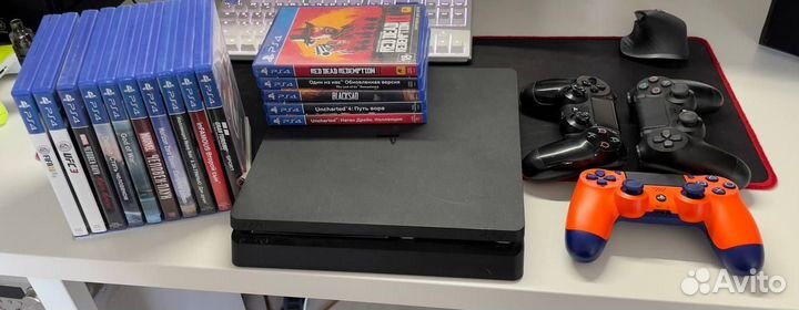 Sony ps4 slim 500gb + Игры + 3 Геймпада