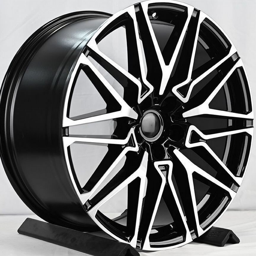 Литые диски Powcan 11.5×R20 5×120