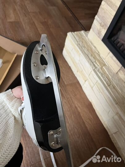 Коньки фигурные