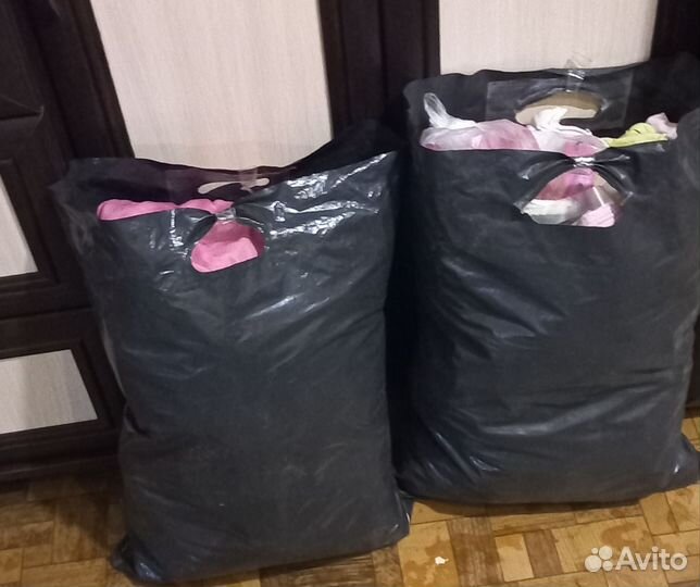 Отдам бесплатно детские вещи с 2до4лет