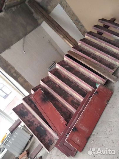 Лестничный марш бу