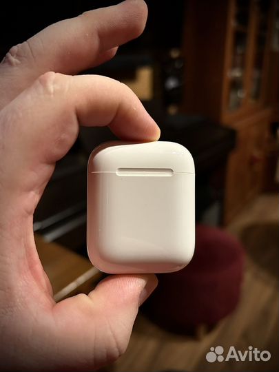 Зарядный кейс для airpods 1 и 2 (А1602)