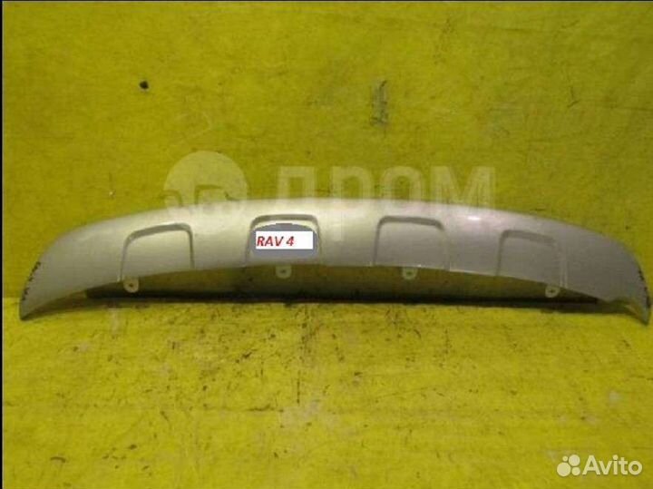 Защита заднего бампера Toyota RAV-4