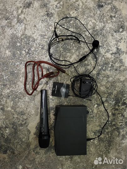 Радиосистема AKG P W 45 Ручной микрофон+оголовье