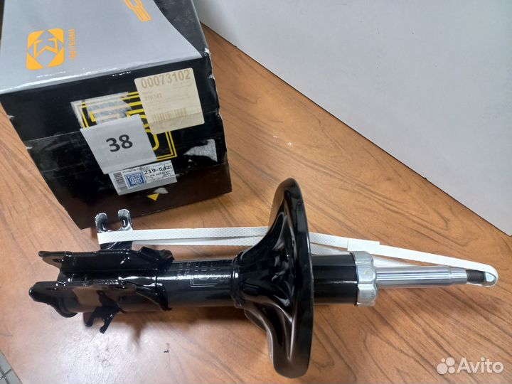 Амортизатор mitsubishi carisma (DA) передний L