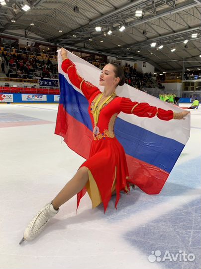 Тренер по фигурному катанию