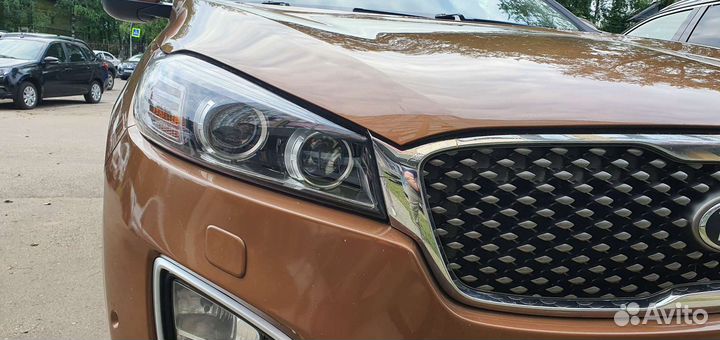 Правая фара Kia Sorento Prime