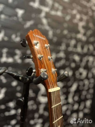 Гитара акустическая с чехлом