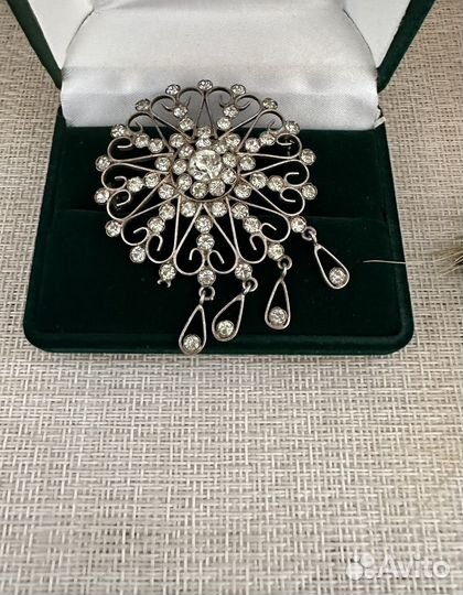 Брошь снежинка с подвесками серебро 875 звезда