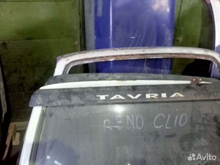 Крышка багажника на Renault Clio