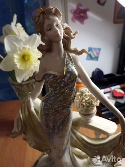 Фарфоровые статуэтки италия