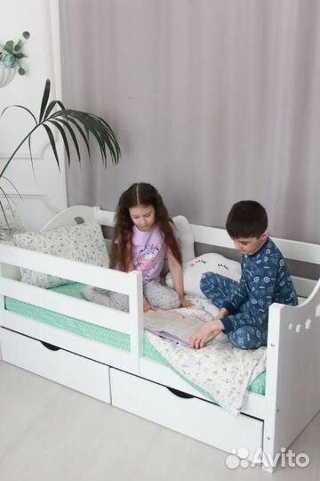 Детская кровать из массива цельной березы