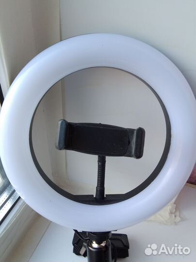 Кольцевая лампа 20 см