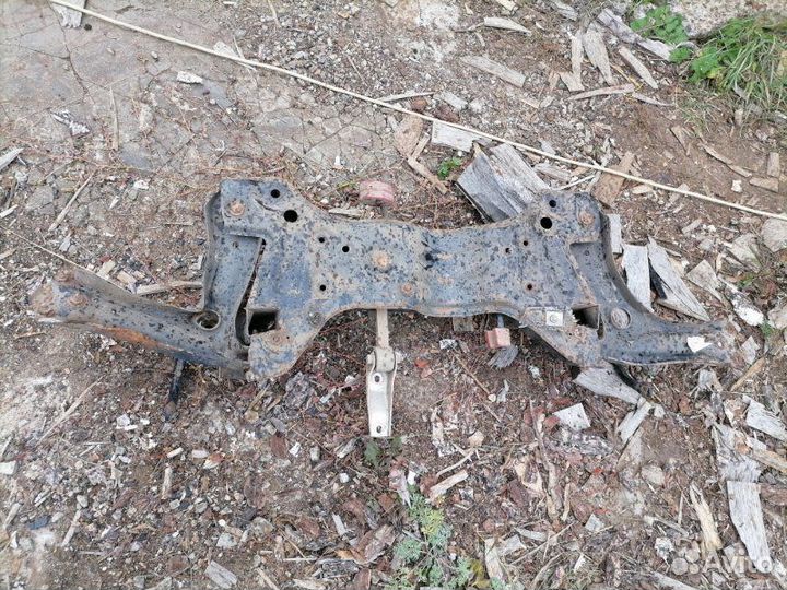 Подрамник Skoda Fabia 2 BZG 199480 2009