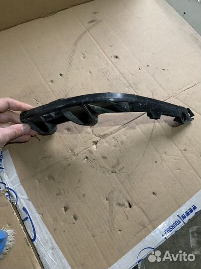 Крепление заднего бампера Toyota Crown Athlete