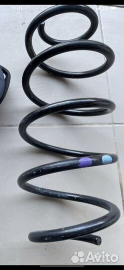 Продаю пружину