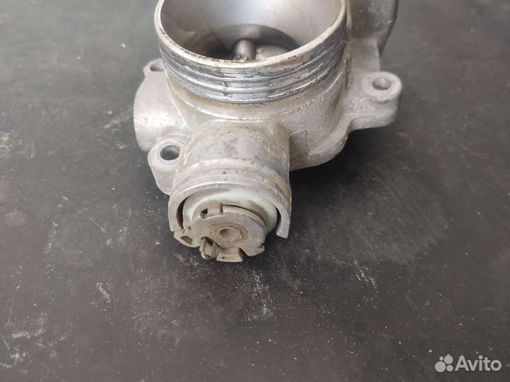 Дроссельная заслонка Peugeot 206 berlingo 1.4 kfw